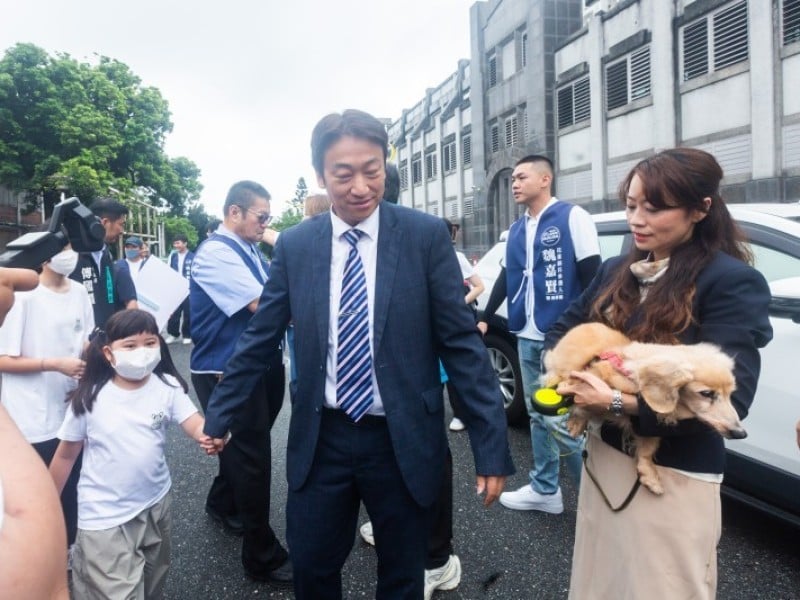 魏嘉賢狗狗節分享20歲「迷路」故事