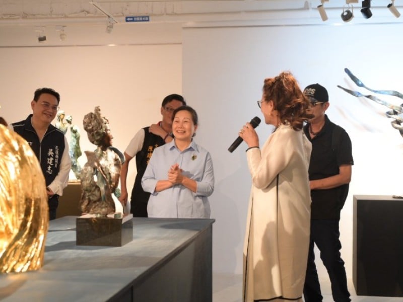 旅歐國際藝術家吳靜茹返鄉花蓮個展《大地洄翔》