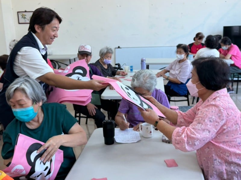 走進瑞穗市場傾聽在地聲音　魏嘉賢：整合農產、溫泉與泛舟，讓青年留鄉打拚 