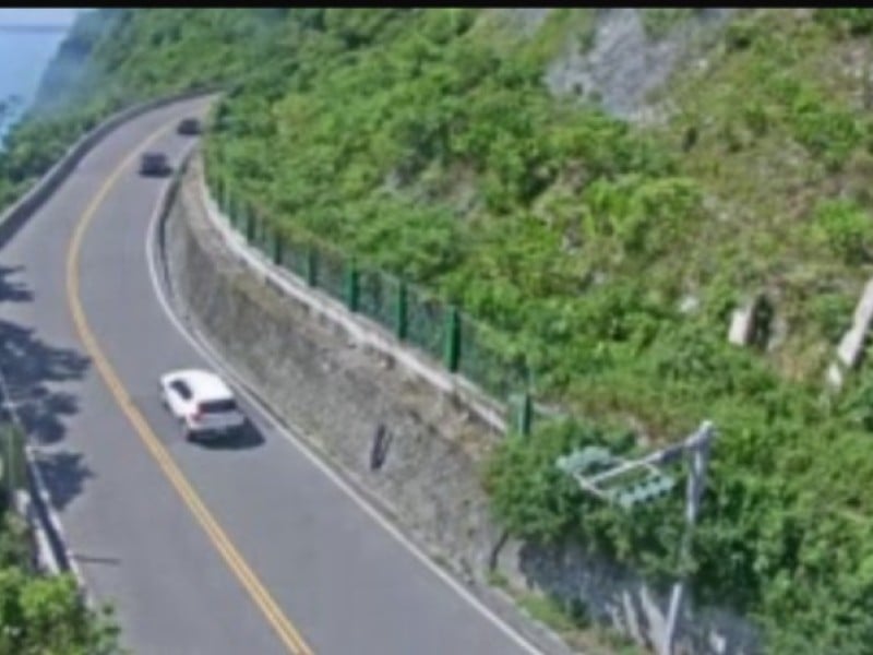 中秋及教師節連假首日清晨蘇花湧現南下車流