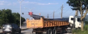 台11丙大型連結車事故 警正在排除中