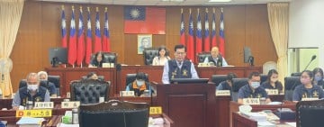 新城鄉民代表會第22屆第8次定期大會開議 何禮臺推動建設、全齡照顧與觀光發展 打造幸福宜居新城