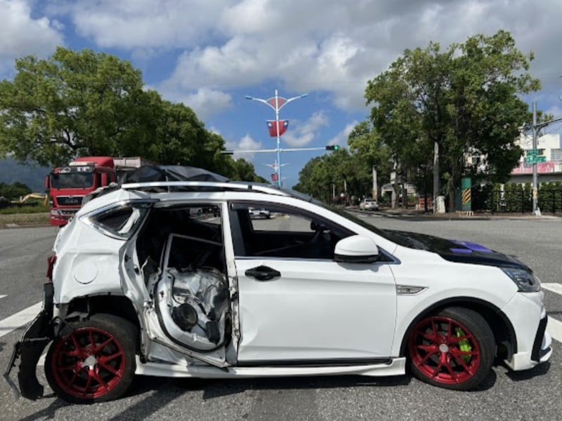 曳引車路口未注意追撞停等車 吉安警籲保持安全車距防追撞