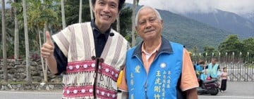 九旬老鄉長林芳榮陪同掃街 王沈剛竹首站水源逾百人相挺