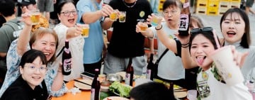 百人圍火同歡 ! 石梯坪最Chill夜晚「圍火派對」熱力開烤