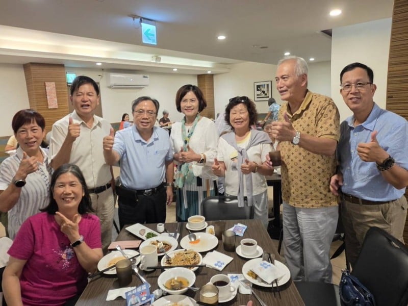 重陽前夕傳遞溫暖與感恩 ! 生命線舉辦長者志工感恩餐會