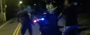 違規雙載露餡 花警查獲通緝及毒酒駕
