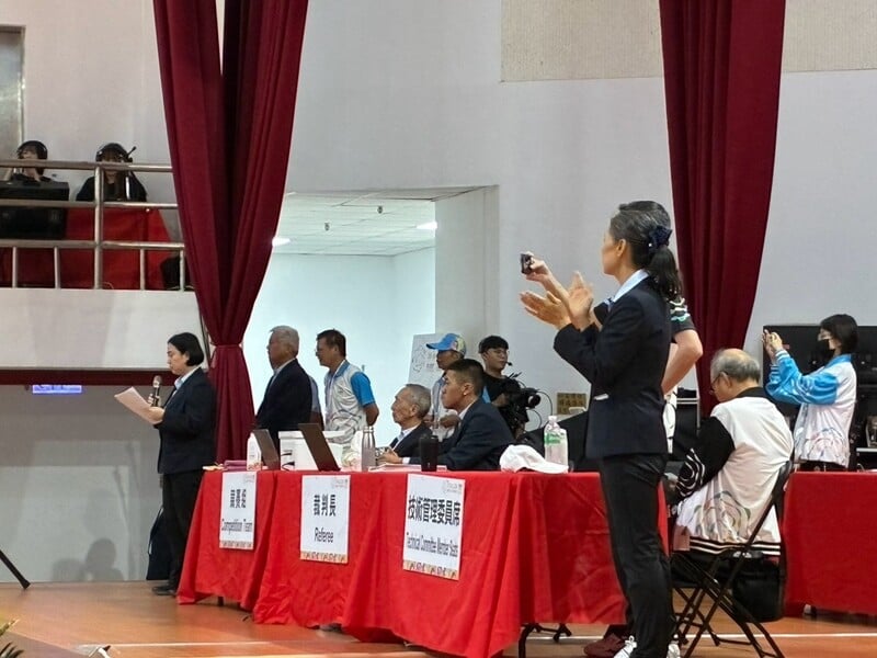 020803國際少年運動會桌球預賽戰火引爆花蓮縣選手余欣曄邱澈宣與台北市選手洪秉裕 0 c74784825d3500a9