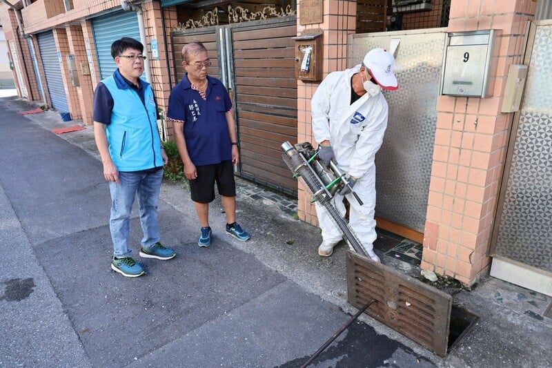 LINE_ALBUM_115.09.15_吉安鄉_115_年度第_3_次登革熱防治噴藥_914_全面啟動_鄉長游淑貞籲_260916_11_bf194148eb320119.jpg