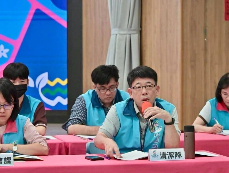 LINE_ALBUM_115.07.26吉安鄉115年第3次村長暨村幹事業務會報游淑貞率團隊傾聽基層民意_推動鄉政_260727_24_4cba1.jpg