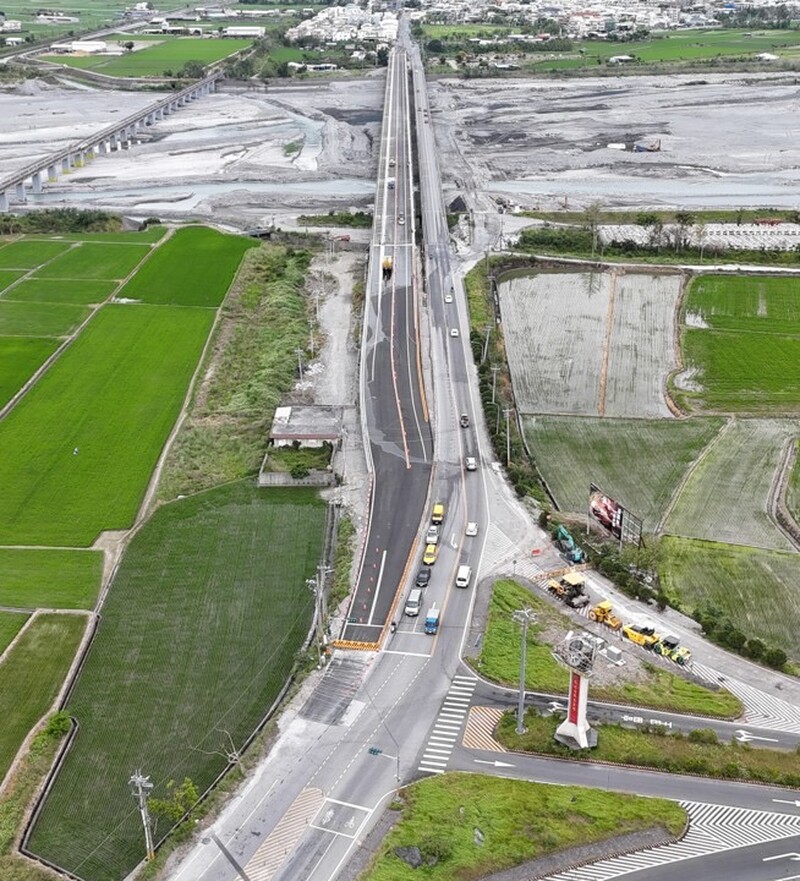 3.玉里大橋南下新橋南引道空拍_a6a6a.jpg