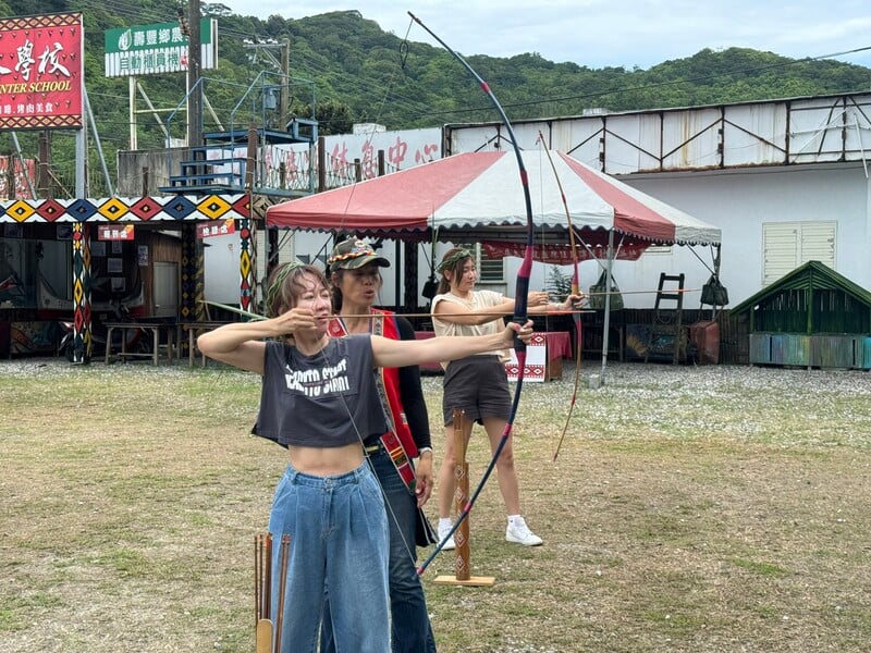 戶外冒險海派獵人玩家感知全開一箭中的獵人魂_8a4d5.jpg