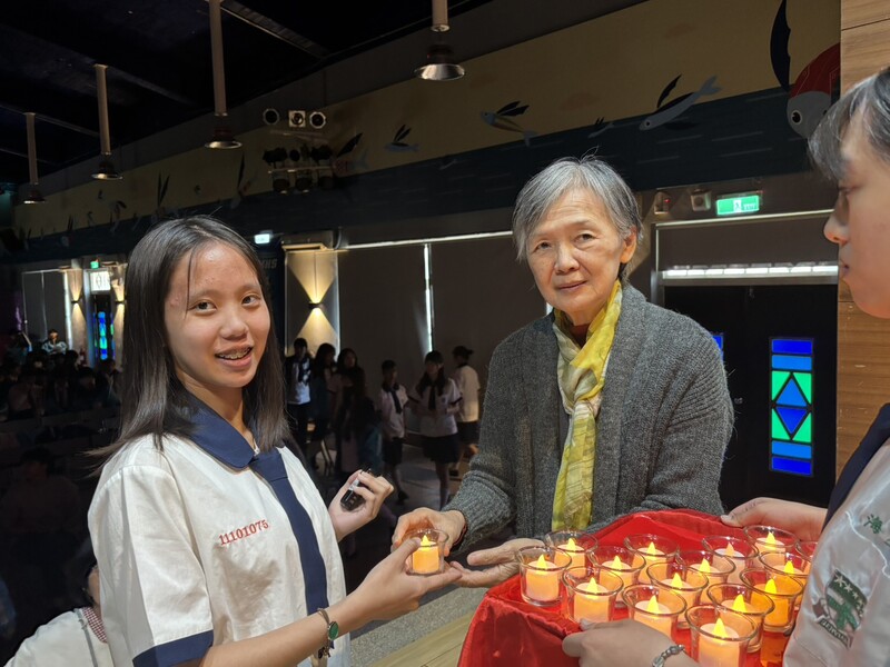 1140324-海星高中提供-成長的禮物-蠟燭_0_eb324.jpg