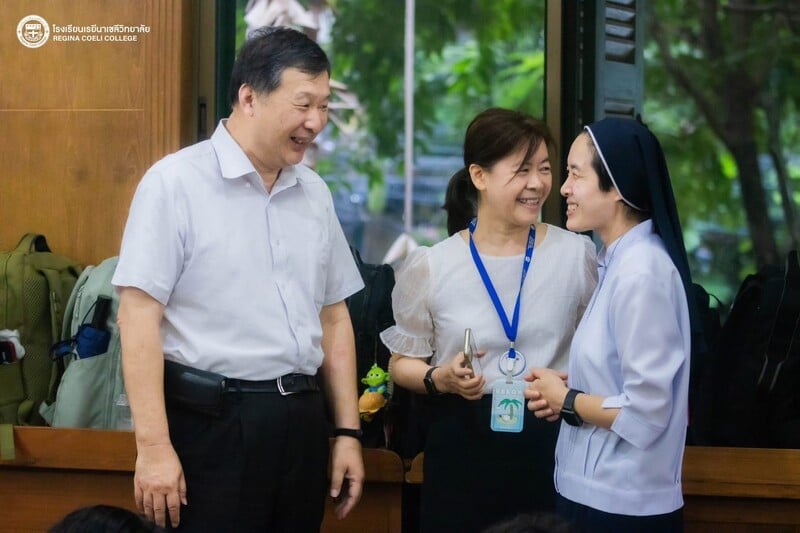 1140730-海星高中提供-與萊吉娜學校sister見面_0_7329a.jpg