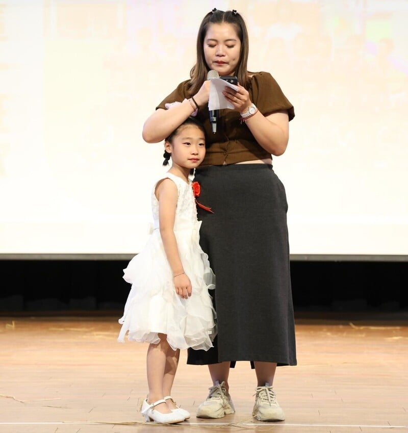 LINE_ALBUM_114.07.15_吉安鄉立幼兒園第30屆畢業典禮_游淑貞祝福30位畢業生健康成長_250716_17_7e729.jpg