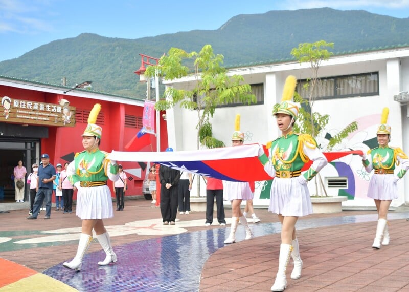 LINE_ALBUM_114.10.10_吉安雙十國慶升旗匯聚產業行銷_游淑貞提振單日攤商交易百餘萬_251010_10_63b23.jpg