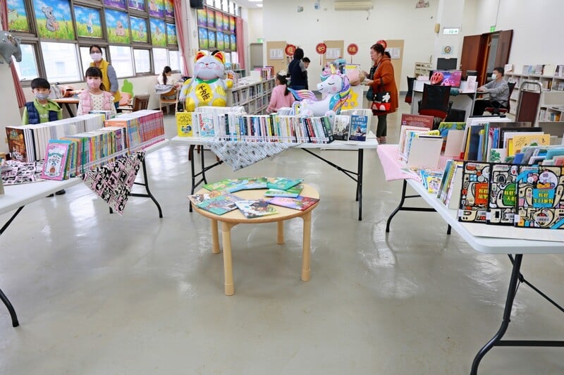 LINE_ALBUM_115.02.25游淑貞爭取148萬增購四千冊新書_推動吉安鄉圖全齡樂閱讀再升級_260226_8_614b3.jpg