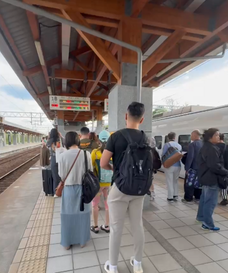 台鐵02_ead49.png