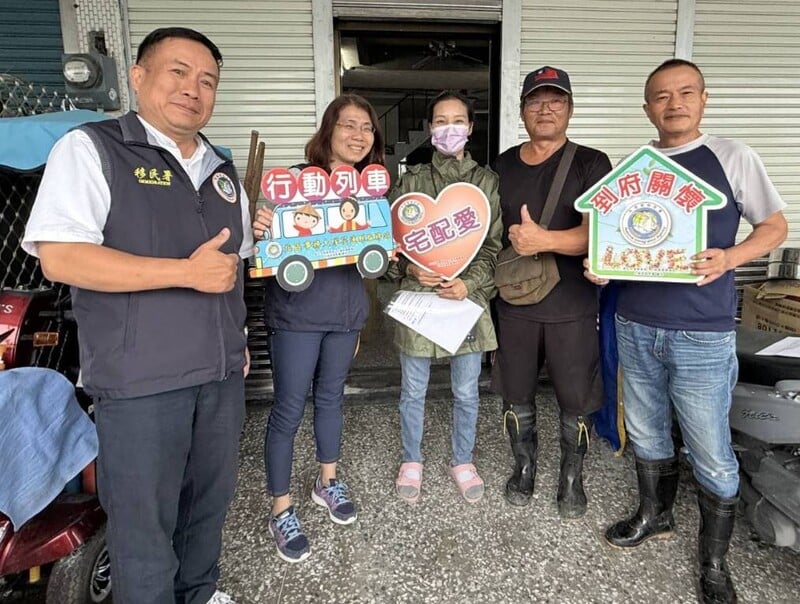 圖一前往光復鄉大同村探視受災的新住民陳女士一家_0_b0005.jpg