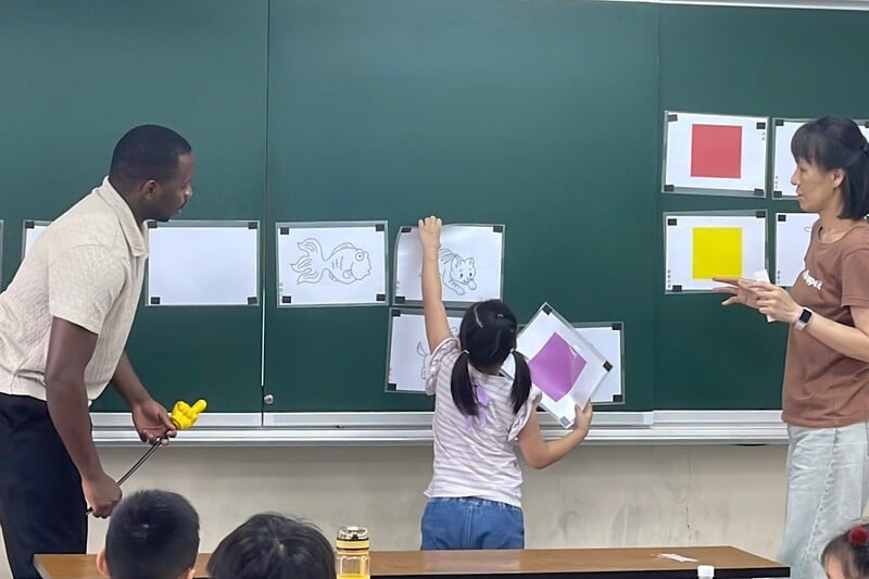 小一新生體驗外師課程與雙語教學_0_e5a46.jpg