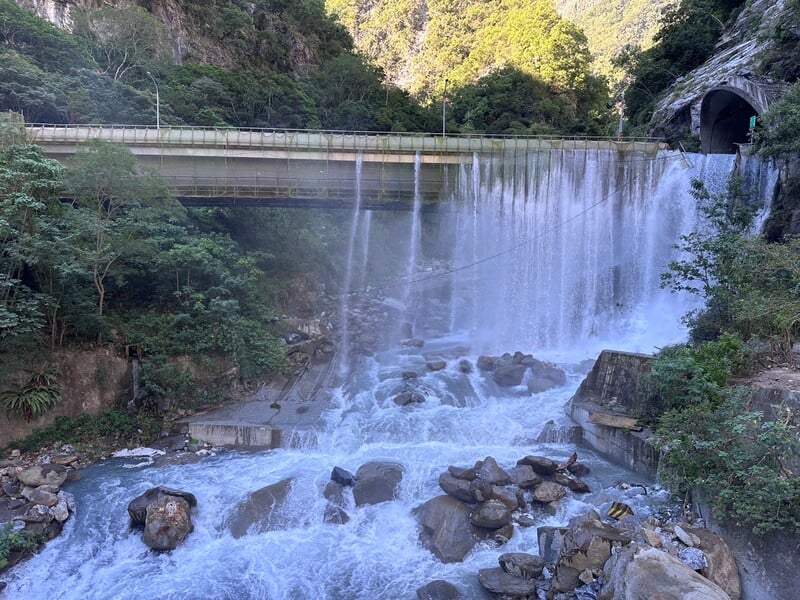 溢流02_28ea6.jpeg