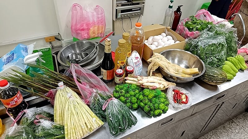 滿滿一桌全是原住民當季野菜_0_4ffd4.jpg