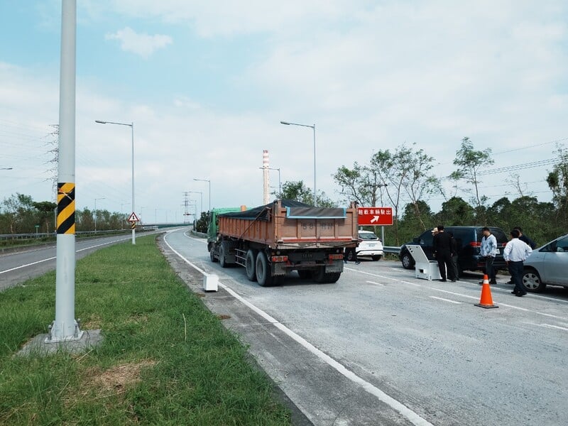 花蓮環保局執行柴油車遙測作業_0_eca19.jpg