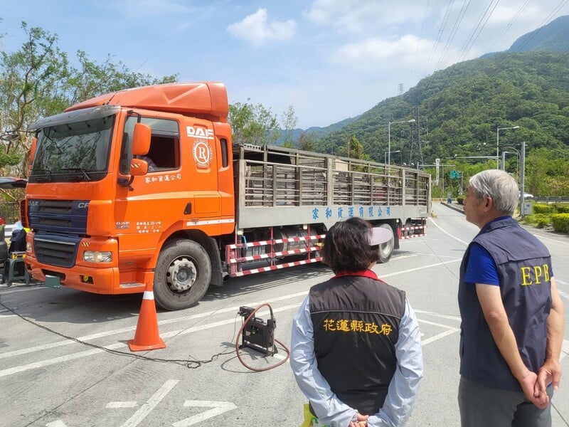 花蓮環保局與宜蘭環保局聯合執行遙測作業_0_6a1d9.jpg