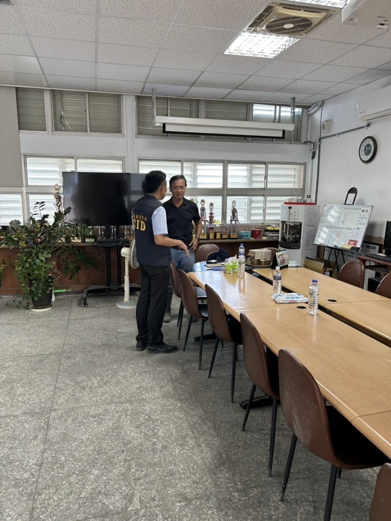 AA-1006141646229_b104f.jpg